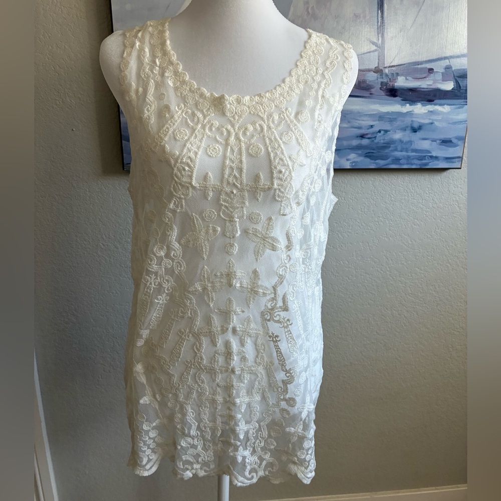 Laundry By Shelli Segal Sheer Cream Lace Top - Picture 2 of 7